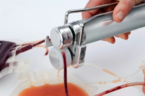 ПРОКАТУВАЧІ (ОЧИЩУВАЧІ) ТРУБОК ДЛЯ КРОВІ: ЇХНЯ РОЛЬ У БАНКАХ КРОВІ, СИСТЕМІ ЯКОСТІ ТА БЕЗПЕЦІ КОМПОНЕНТІВ КРОВІ