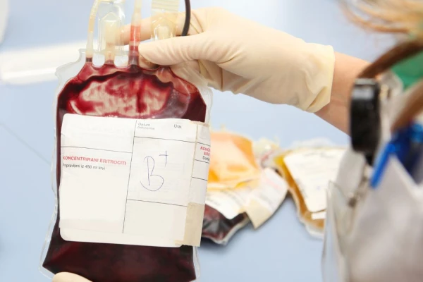 ПРОБЛЕМИ ТА ПЕРСПЕКТИВИ РОЗВИТКУ СЛУЖБИ КРОВІ В УКРАЇНІ